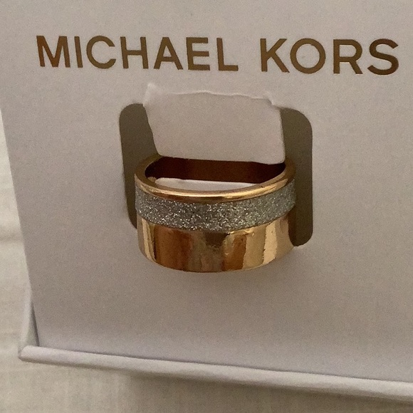 MK Brass Ring 💖 - Picture 6 of 6